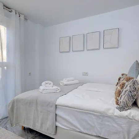 Apartment Bright Nordic Style Penthouse In Beachside